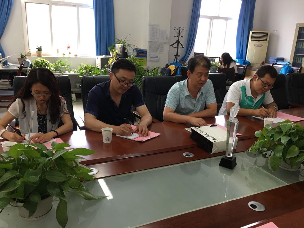 三门峡职业技术学院华体会在线-华体会(中国)院长孟昭阳表示感谢
